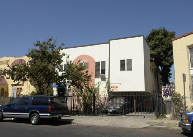 1213 Gordon St in Los Angeles, CA - Building Photo - Building Photo