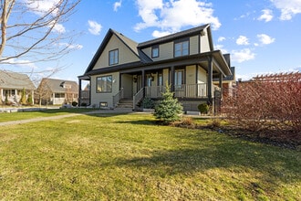 107 Snow Apple Cres in Blue Mountains, ON - Building Photo - Building Photo