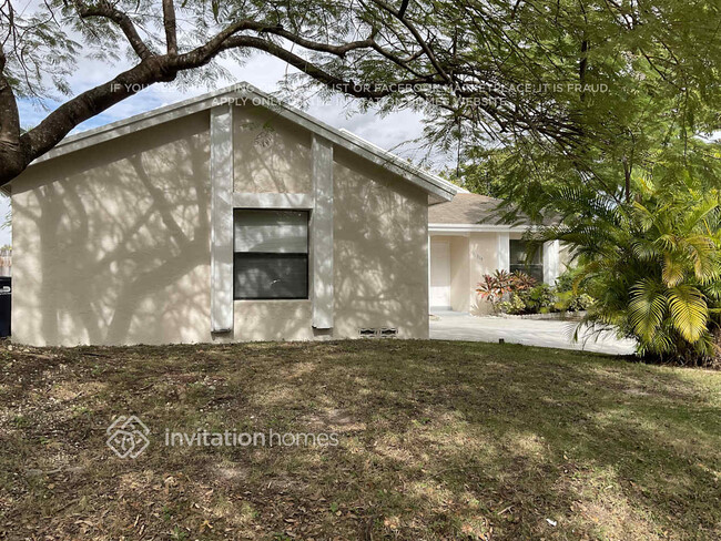 11315 SW 152nd Terrace in Miami, FL - Building Photo - Building Photo