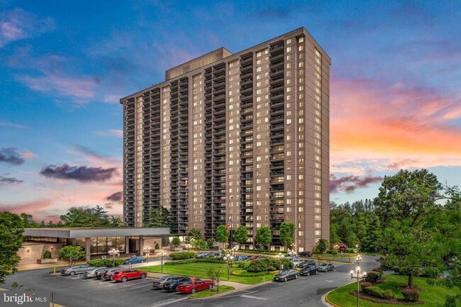 property at 3705 S George Mason Dr