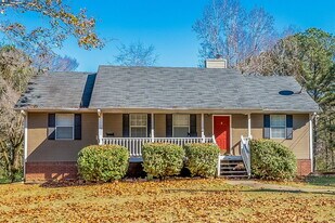 7725 Old Bradford Rd in Pinson, AL - Building Photo