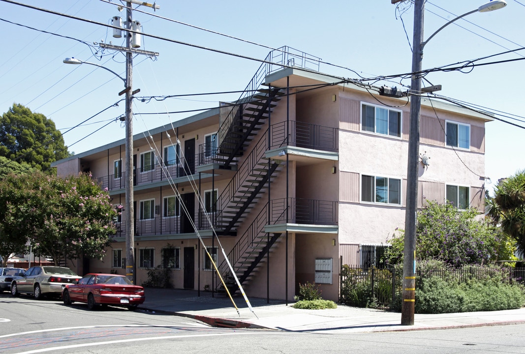 2905 Bona St in Oakland, CA - Building Photo