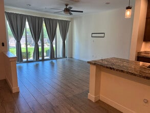 3855 S McQueen Rd in Chandler, AZ - Foto de edificio - Building Photo