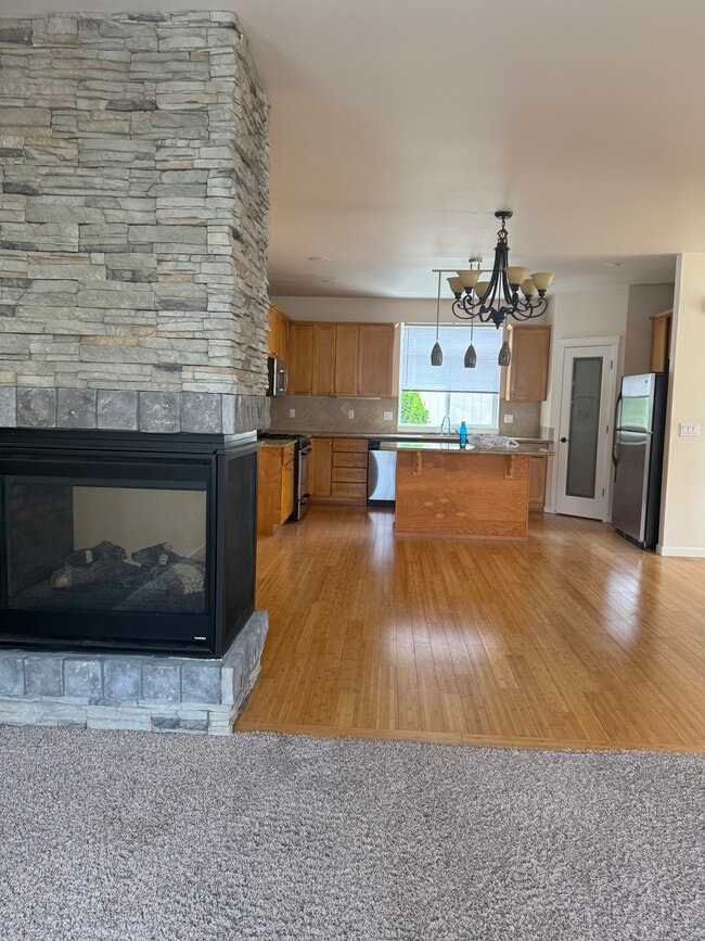 11118 Paine Field Way
