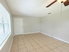 2427 Chase Ave in Sanford, FL - Building Photo - Building Photo