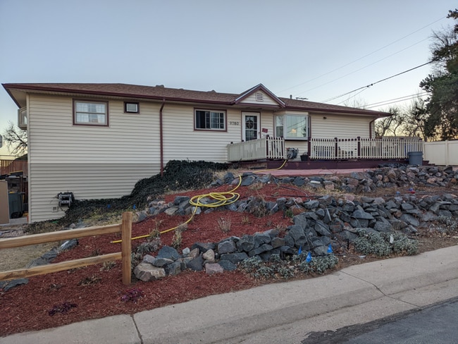 9780 W Dakota Ave in Lakewood, CO - Building Photo - Building Photo