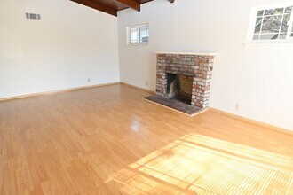2721 Benton St in Santa Clara, CA - Building Photo - Building Photo