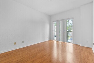 1407 S Santa Catalina Cir in North Lauderdale, FL - Building Photo - Building Photo