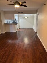 4444 E Paradise Village Pky N, Unit 206 in Phoenix, AZ - Building Photo - Building Photo