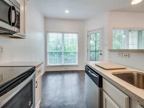 4113 Esters Rd in Irving, TX - Building Photo - Building Photo