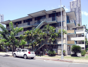 456 Keoniana St in Honolulu, HI - Building Photo - Building Photo