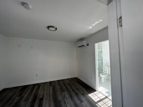 1734 W 85th St in Los Angeles, CA - Building Photo - Building Photo
