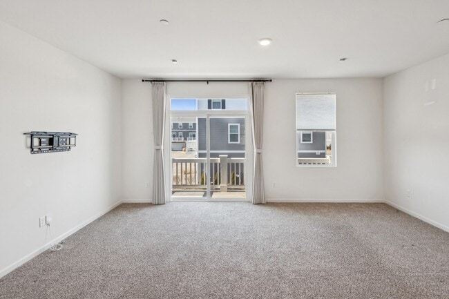 2014 Yellowstone Blvd in Mundelein, IL - Building Photo - Building Photo