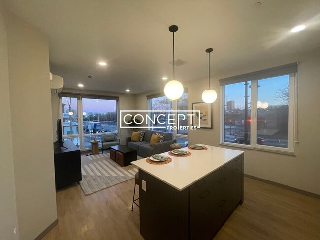 525 Lincoln St in Boston, MA - Building Photo - Building Photo