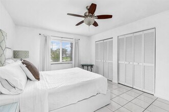 7641 W Country Club Blvd in Boca Raton, FL - Building Photo - Building Photo