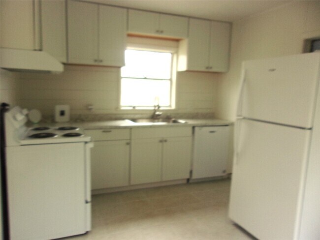 1539 Jerrell Coffee Rd in Columbus, TX - Building Photo - Building Photo