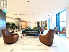 2485 Eglinton Ave W in Mississauga, ON - Building Photo - Building Photo