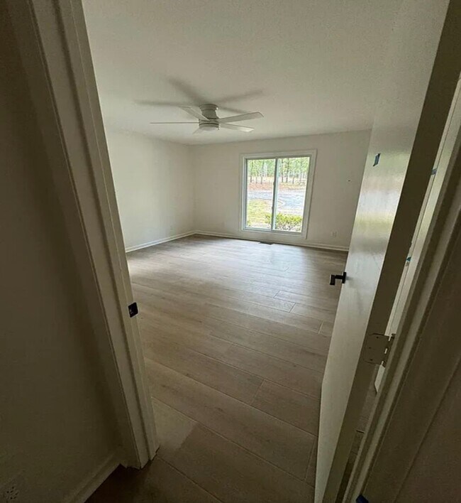 102 Firetree Ln in Seven Lakes, NC - Building Photo - Building Photo