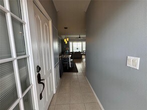 1722 Gondola Park Dr in Venice, FL - Building Photo - Building Photo