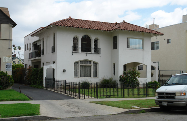 240 S Harvard Blvd in Los Angeles, CA - Building Photo - Building Photo