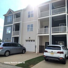 857 S Franklin St in Wake Forest, NC - Foto de edificio - Building Photo