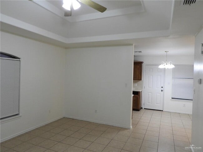 11 E Cheyenne Ave in Pharr, TX - Building Photo - Building Photo