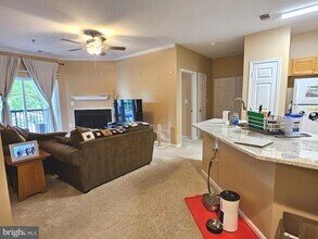 13331 Connor Dr in Centreville, VA - Building Photo - Building Photo