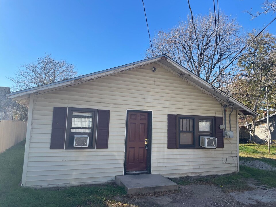 233 Clinton St in Abilene, TX - Building Photo