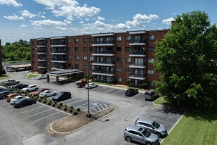 Hickory Bay Condominiums Apartments