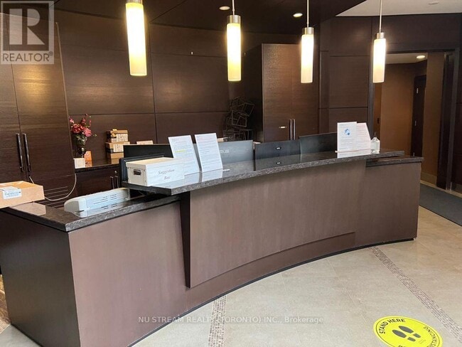 39 Upper Duke Crescent in Markham, ON - Building Photo - Building Photo