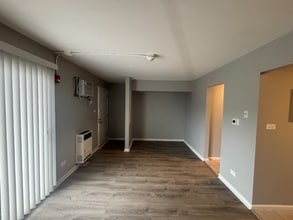 3333 Commercial Ave in Chicago Heights, IL - Building Photo - Building Photo