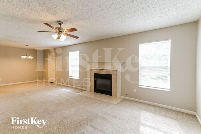 2015 Prominence Dr in Grove City, OH - Building Photo - Building Photo