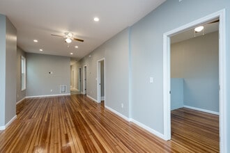 716 State St, Unit 716 State Street in Albany, NY - Building Photo - Building Photo