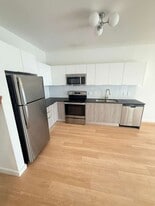 1325 NE 117th St, Unit A2 in Miami, FL - Building Photo