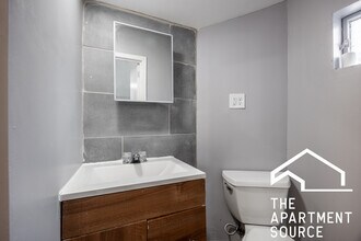 6447 N Newark Ave in Chicago, IL - Building Photo - Building Photo