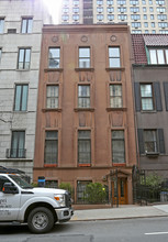 128 E 35th St in New York, NY - Building Photo - Building Photo