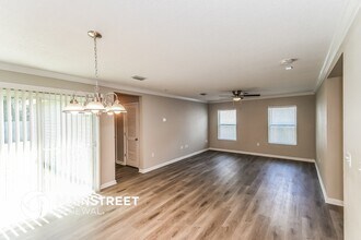 12166 Alexandra Dr in Jacksonville, FL - Foto de edificio - Building Photo