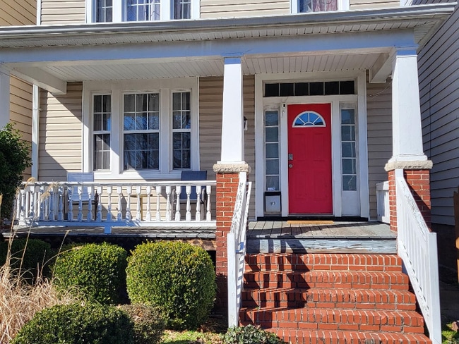 property at 812 Chimborazo Blvd