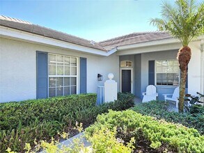 835 Chalmers Dr, Unit Downstairs in Venice, FL - Building Photo - Building Photo