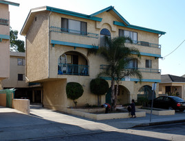 11432 Menlo Ave Apartments