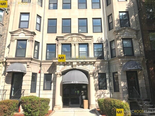 479 Commonwealth Ave, Unit 204 in Boston, MA - Foto de edificio