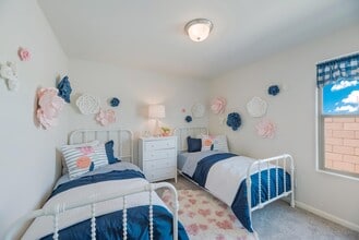 2412 Village Dr in Bullhead City, AZ - Building Photo - Building Photo