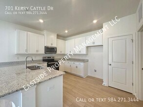 701 Kerry Cattle Dr in Rolesville, NC - Building Photo - Building Photo