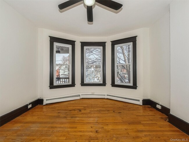 236 Mansion St in Poughkeepsie, NY - Building Photo - Building Photo