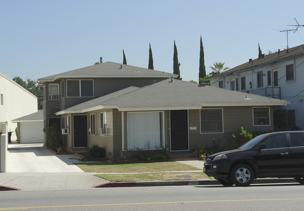 130 S Del Mar Ave in San Gabriel, CA - Foto de edificio