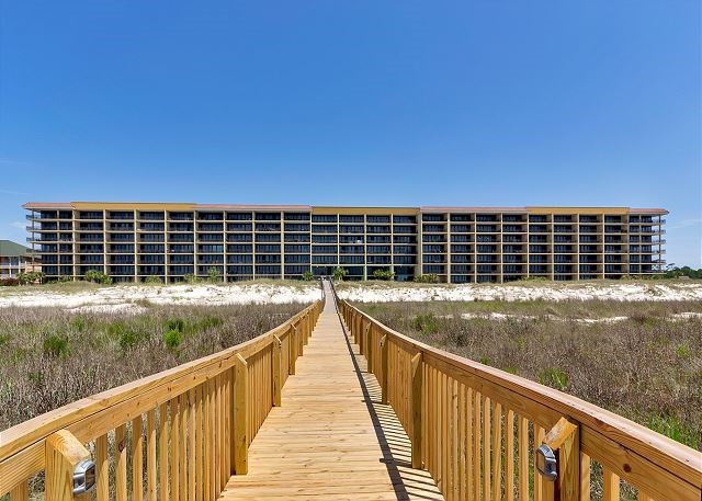 Holiday Isle Condominiums, Minnie Memories in Dauphin Island, AL - Building Photo - Building Photo