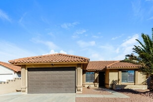 390 Newbury Ct in Henderson, NV - Building Photo