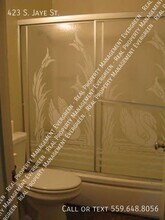 423 S Jaye St in Porterville, CA - Building Photo - Building Photo