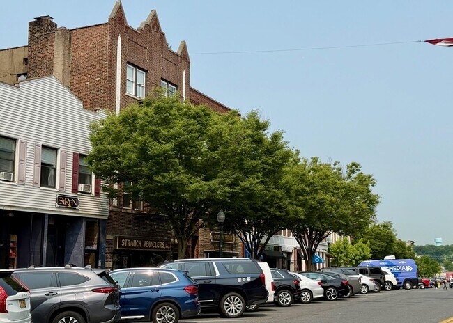 228 Mamaroneck Ave in Mamaroneck, NY - Building Photo - Building Photo