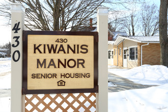 Kiwanis Manor Apartments in Charlotte, MI - Building Photo - Building Photo